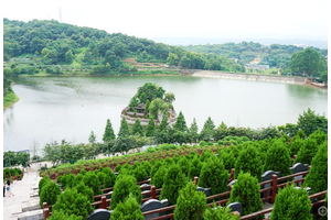重庆龙居山陵园